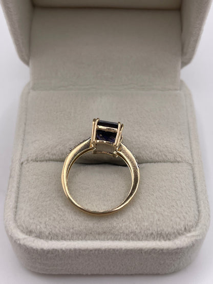 9ct gold iolite and zircon ring