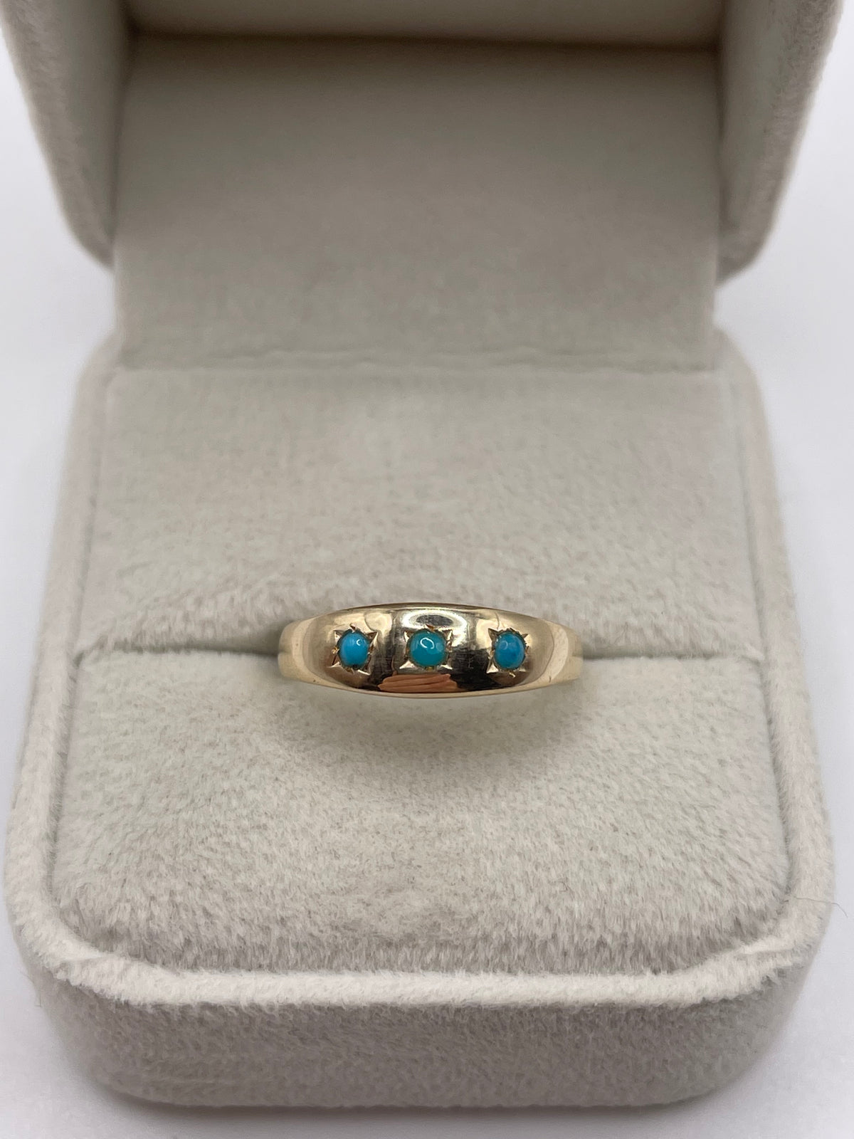 9ct gold turquoise gypsy ring