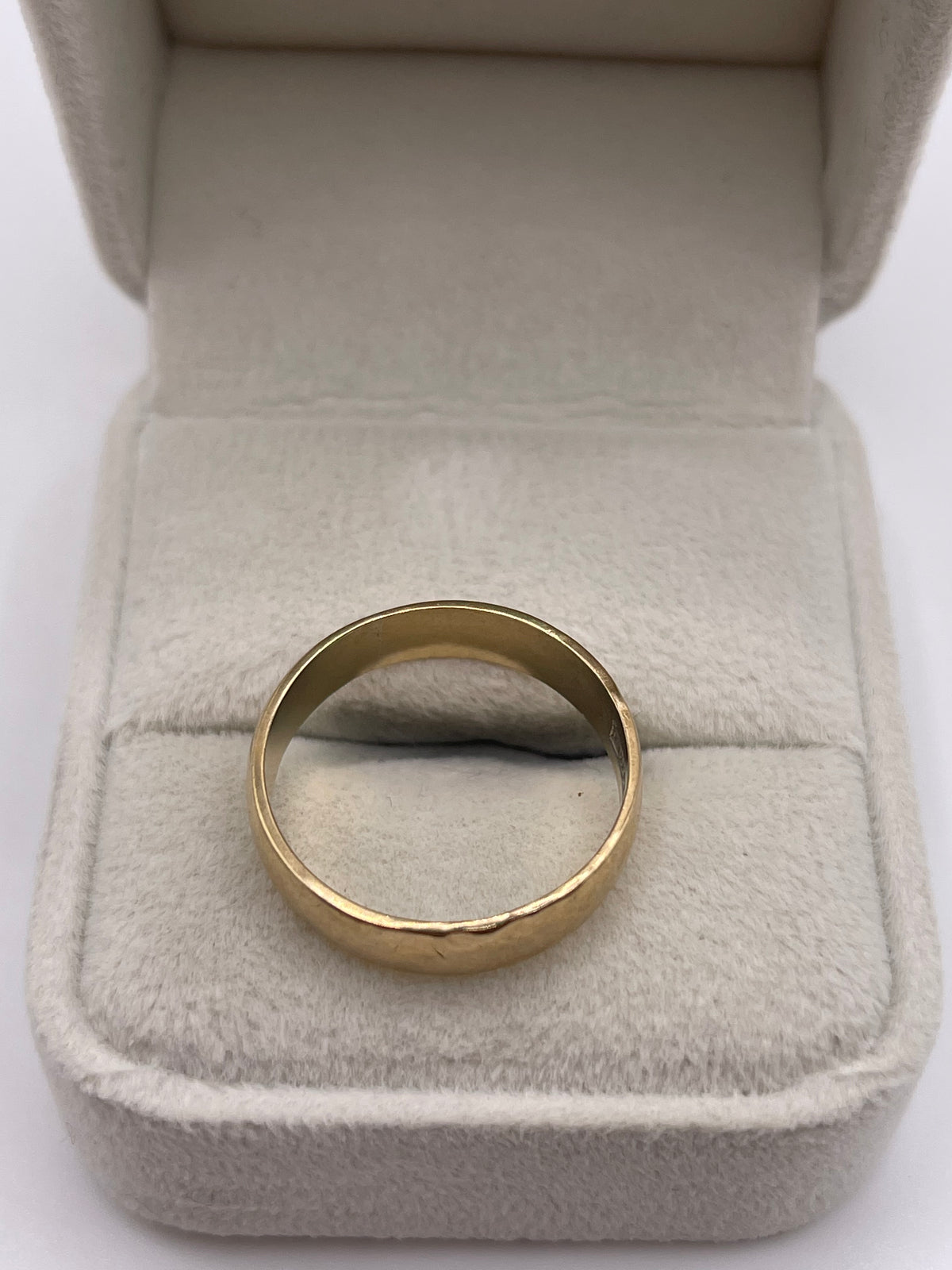9ct gold band