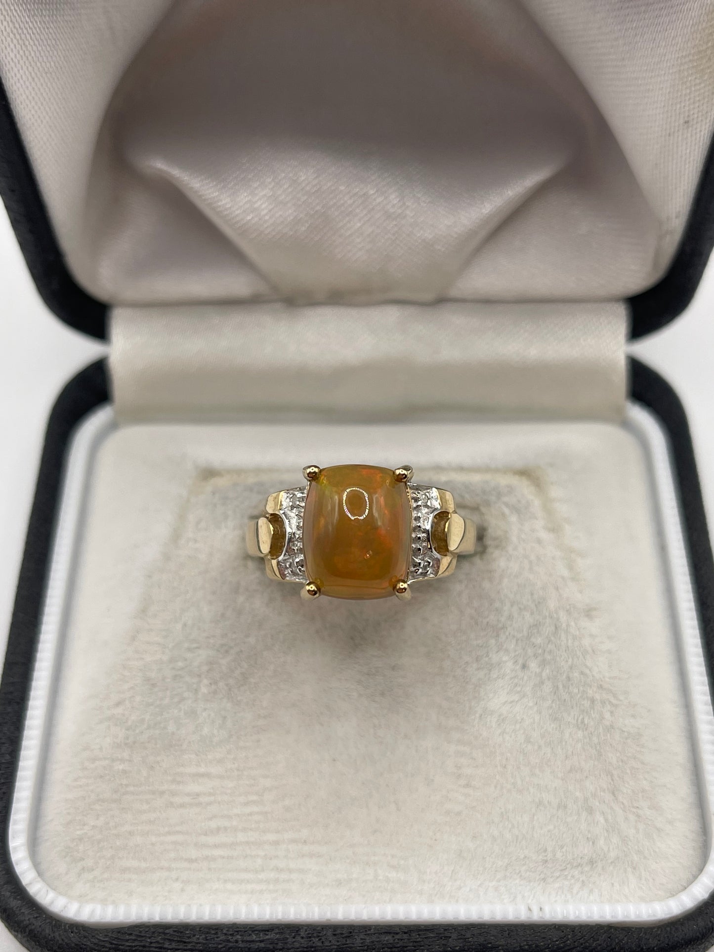 9ct gold opal and diamond ring