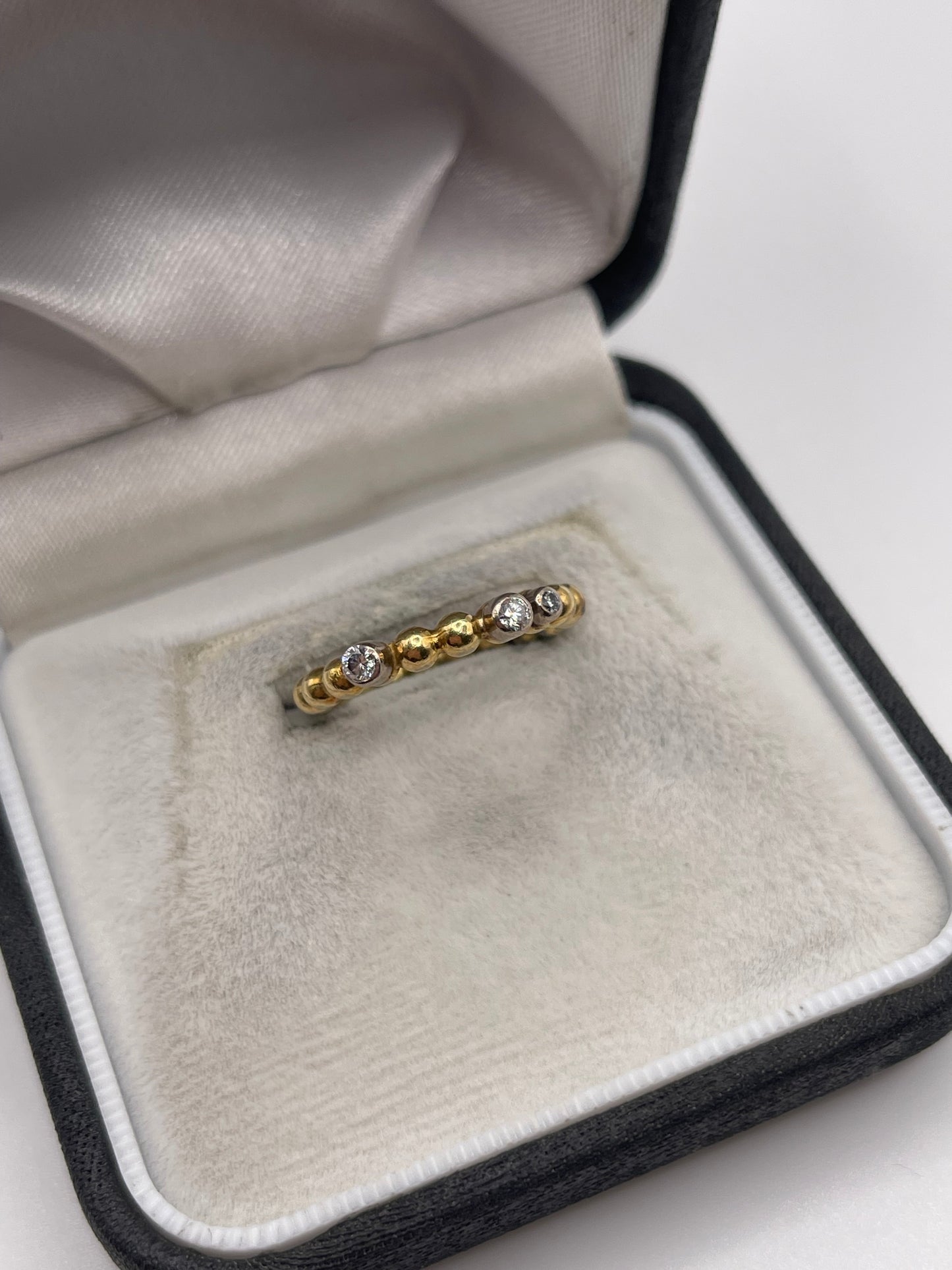 18ct gold diamond ring