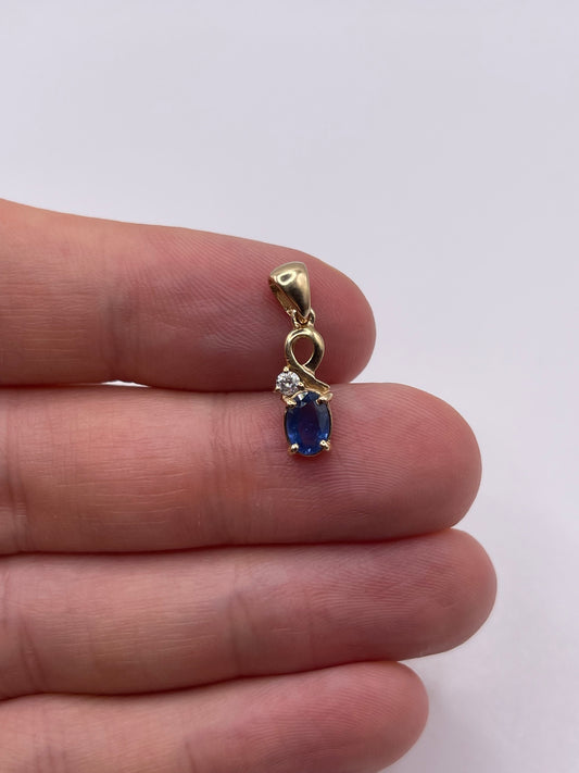 9ct gold sapphire and diamond pendant