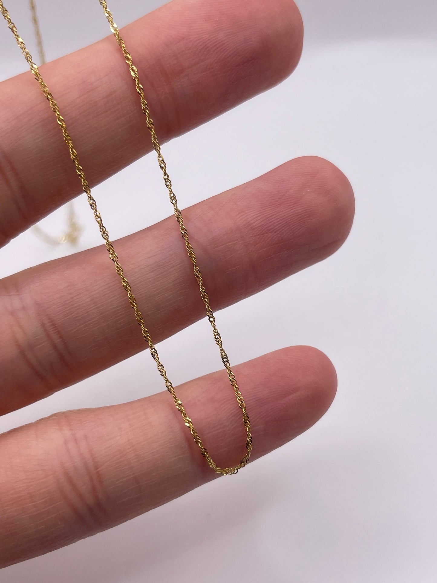 9ct gold chain 186