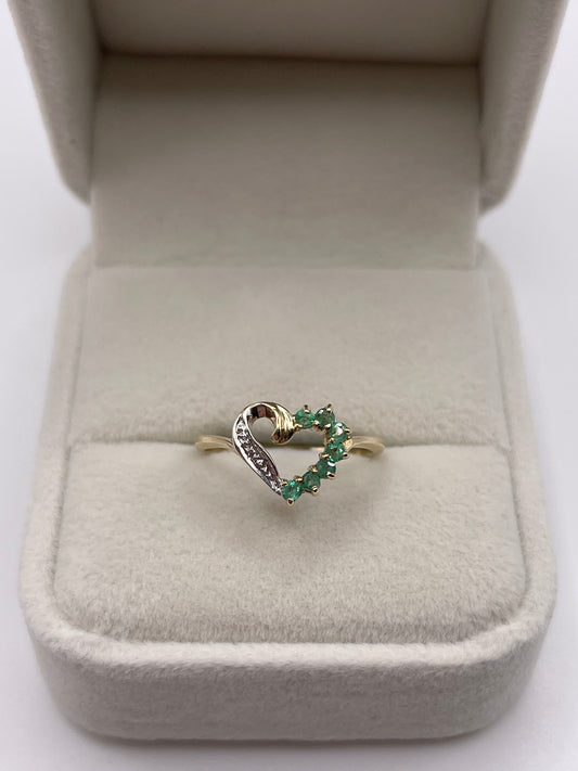 9ct gold emerald and diamond ring