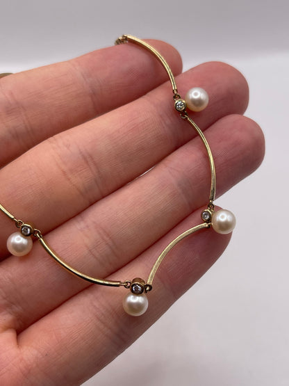 9ct gold pearl and diamond necklace