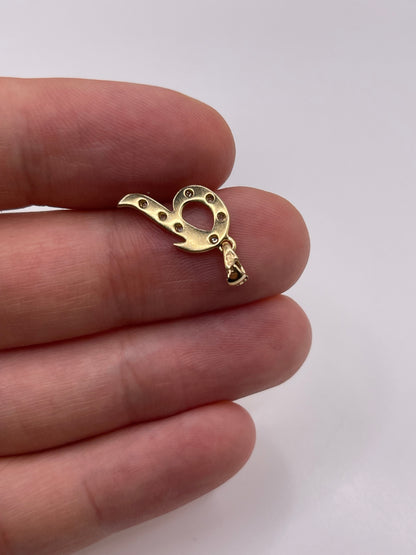 9ct gold diamond initial P pendant