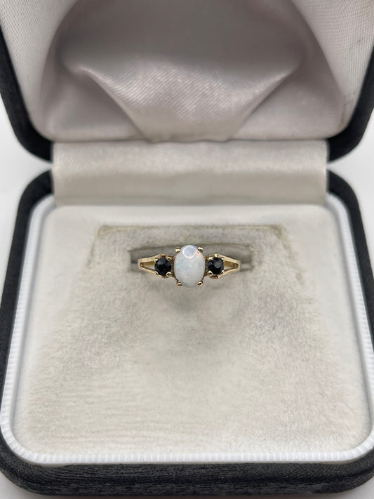 9ct gold opal and sapphire ring
