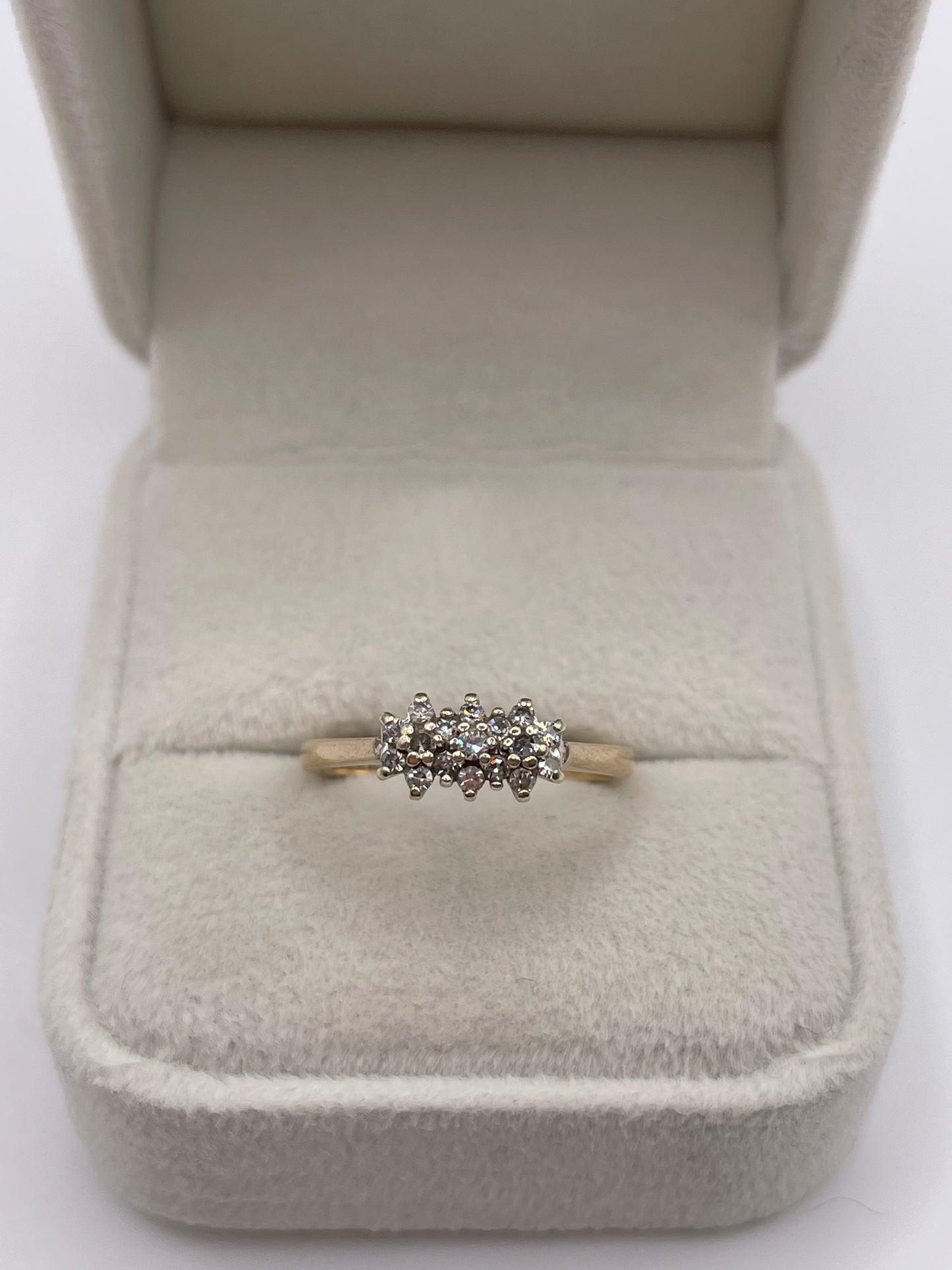 9ct gold diamond cluster ring