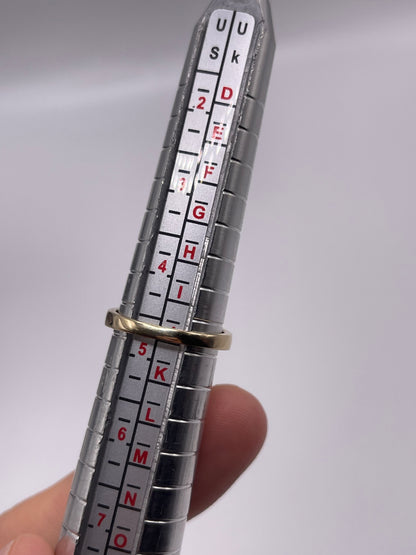 9ct gold emerald and diamond ring