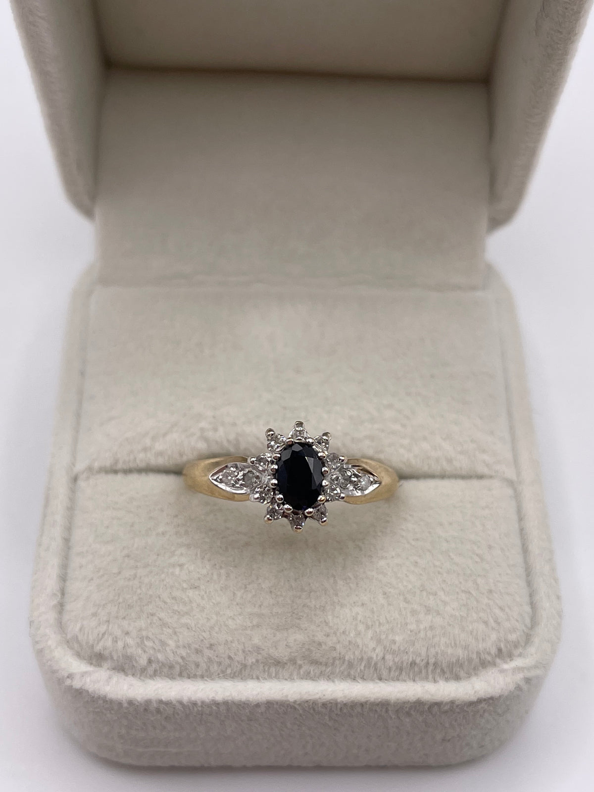 9ct gold sapphire and diamond ring