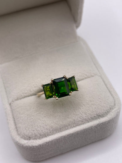 9ct gold diopside ring