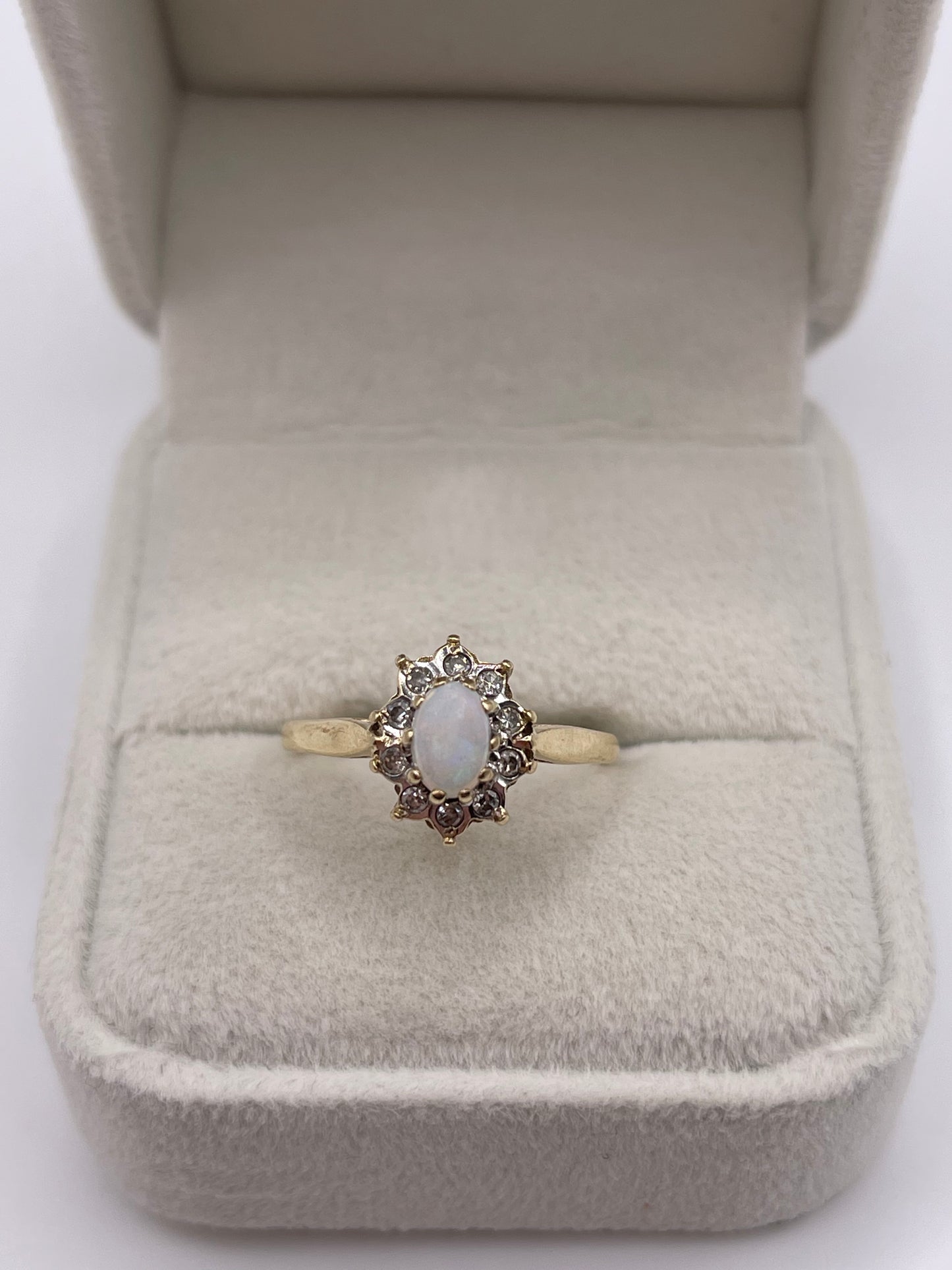 9ct gold opal and diamond ring