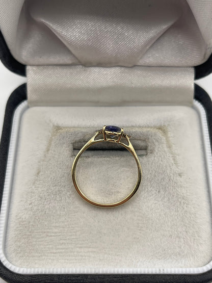 9ct gold tanzanite and diamond ring