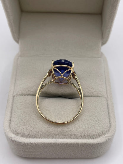 9ct gold fluorite and diamond ring