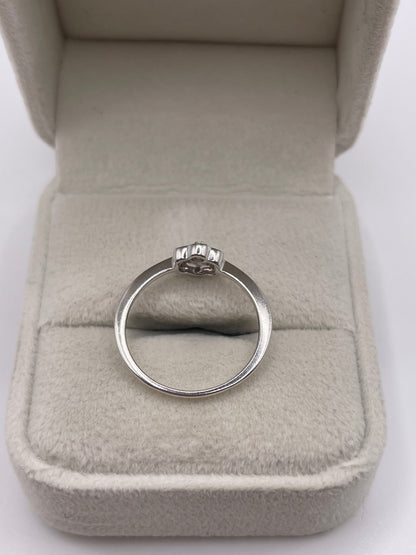 9ct white gold diamond cluster ring