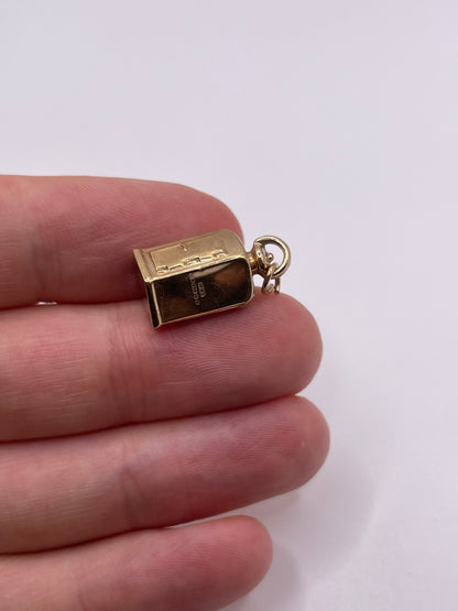 9ct gold lantern charm