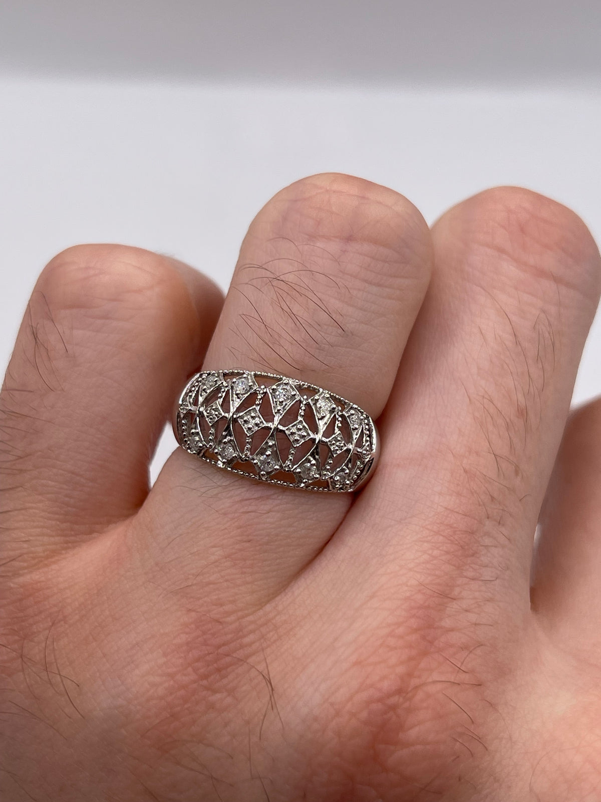 9ct white gold diamond cluster ring