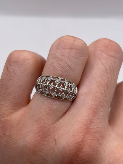 9ct white gold diamond cluster ring