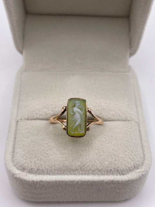 Antique 9ct rose gold cameo ring