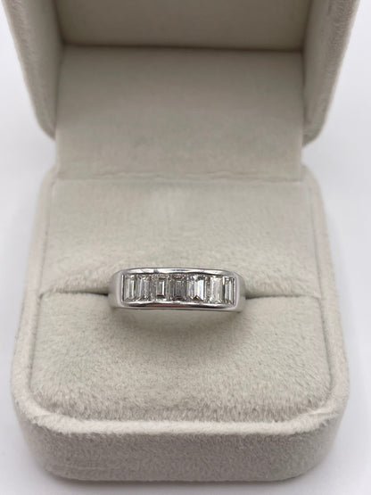 18ct white gold 1.43ct diamond ring