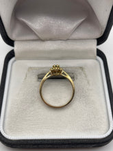 Load image into Gallery viewer, 9ct gold quartz cluster ring
