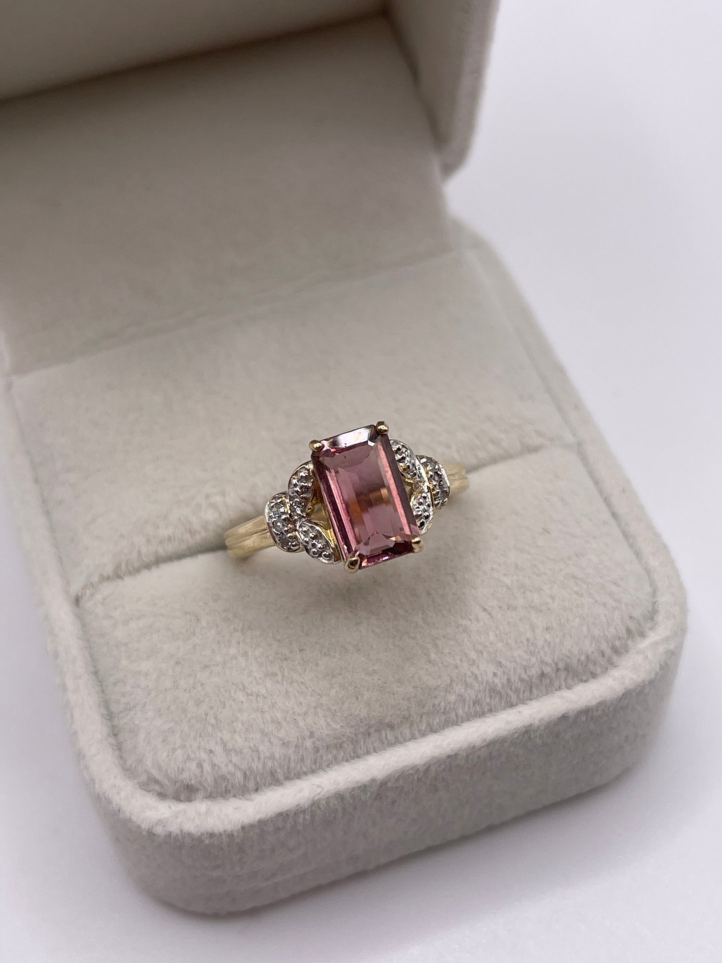 9ct gold tourmaline and diamond ring