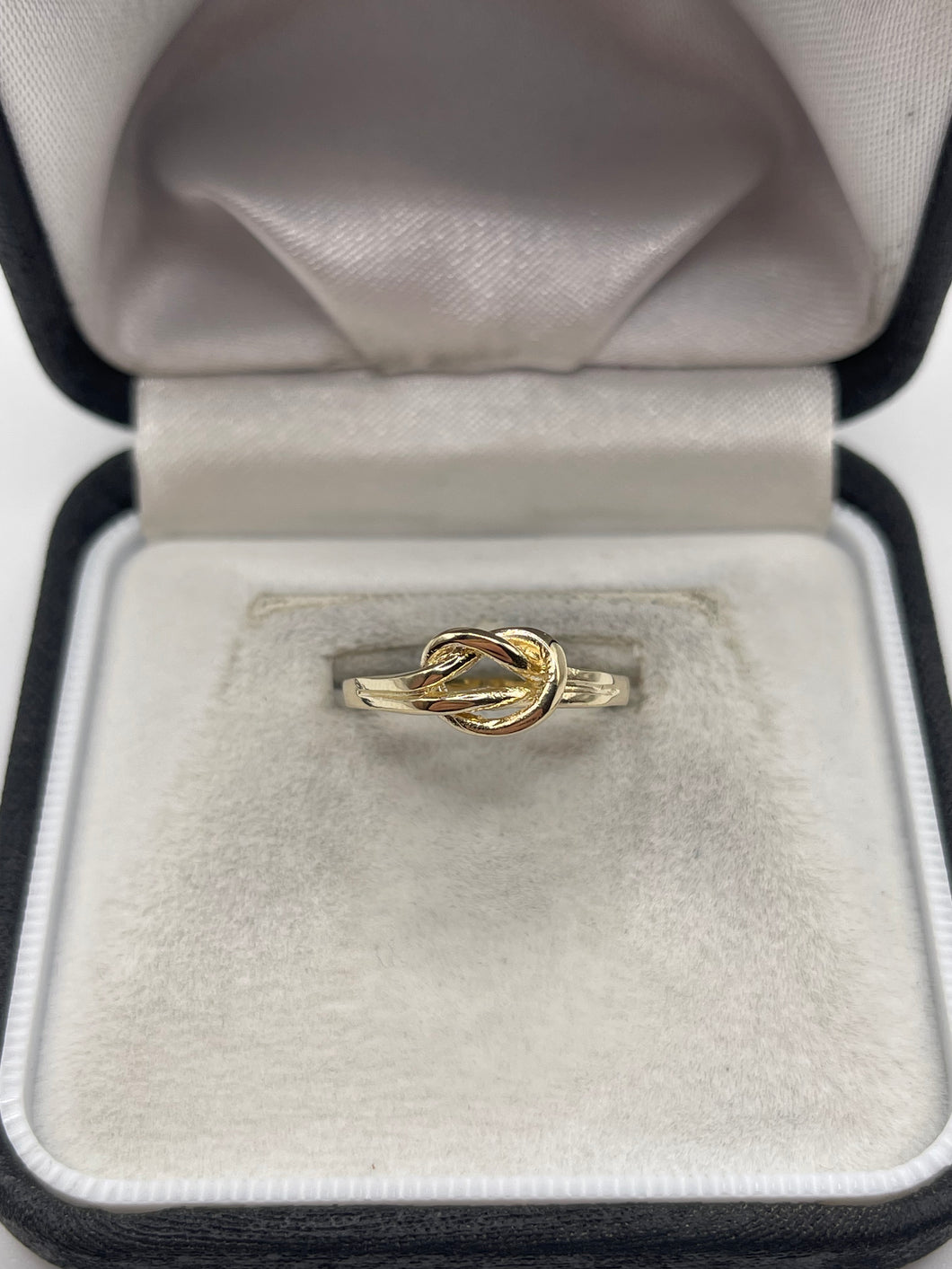 9ct gold knot ring