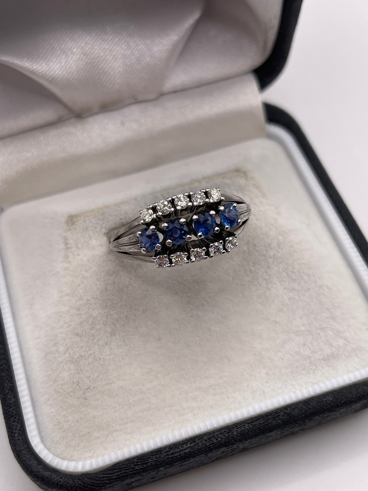 14ct white gold sapphire and diamond ring