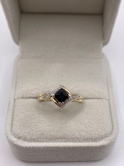 9ct gold sapphire and diamond ring