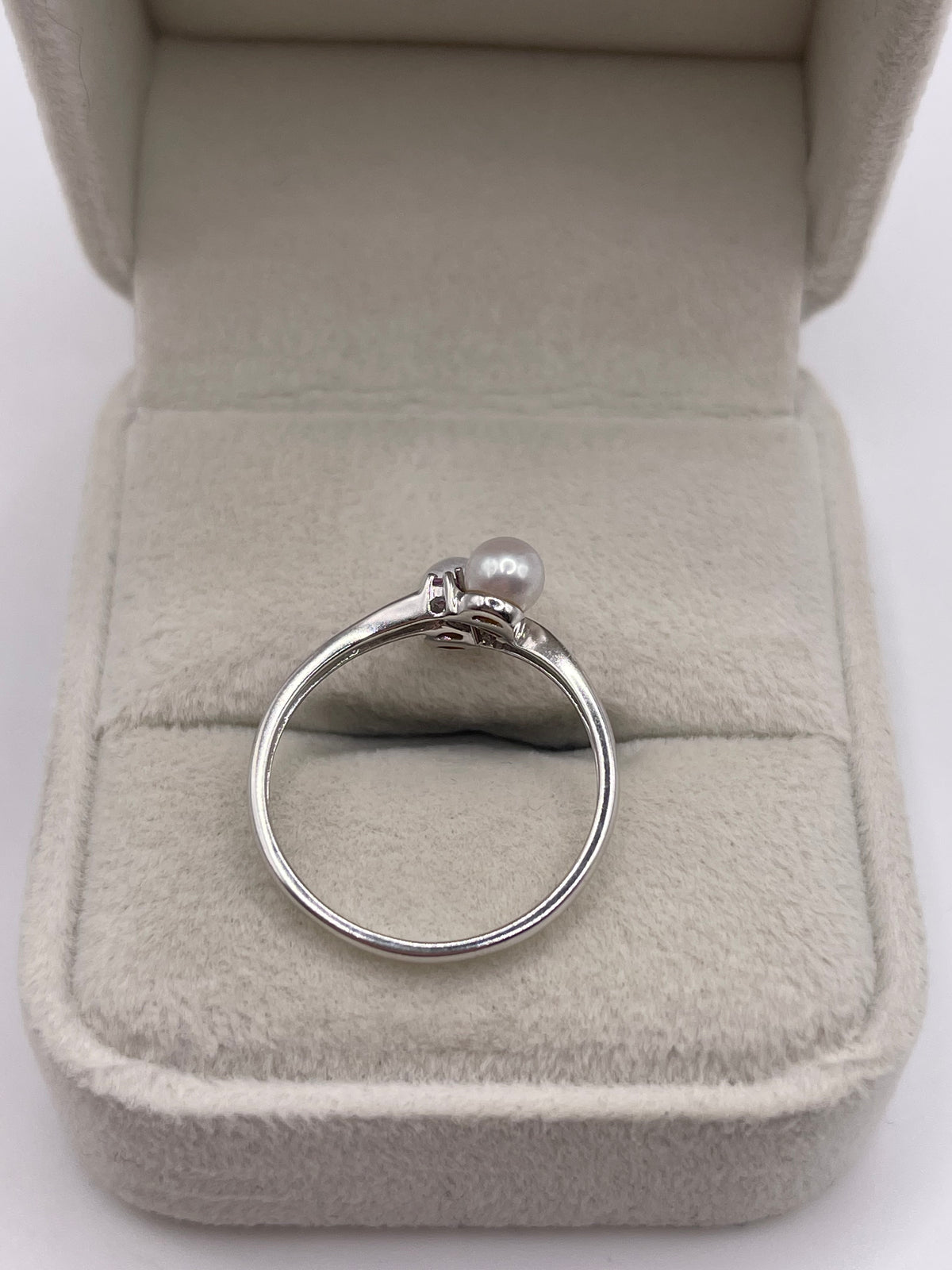 9ct white gold pink sapphire and pearl ring