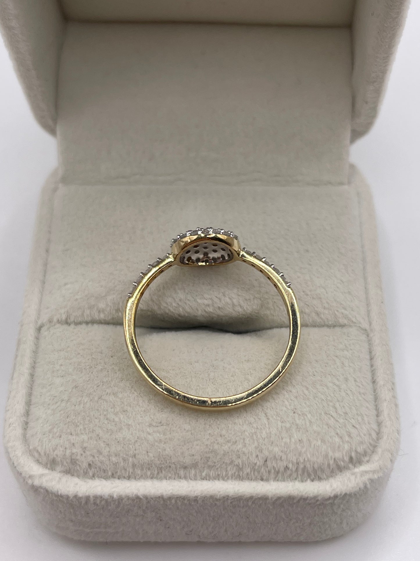 9ct gold diamond cluster ring