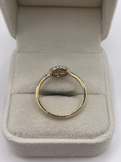 9ct gold diamond cluster ring