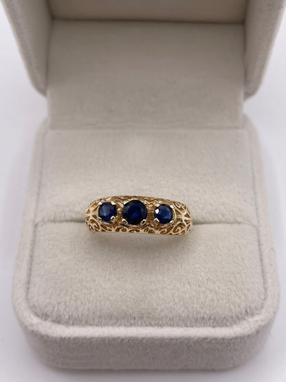 9ct gold sapphire ring