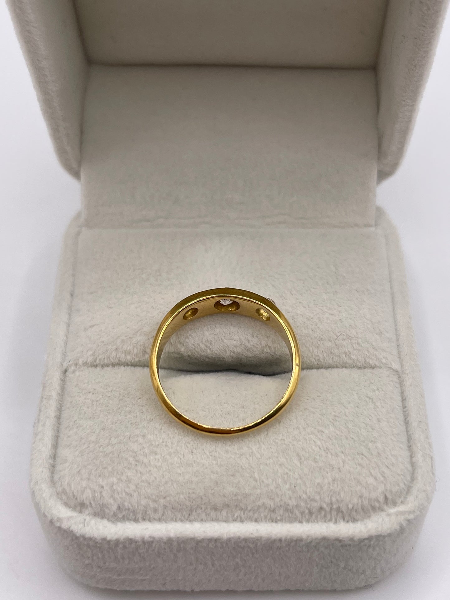 Antique 18ct gold diamond gypsy ring