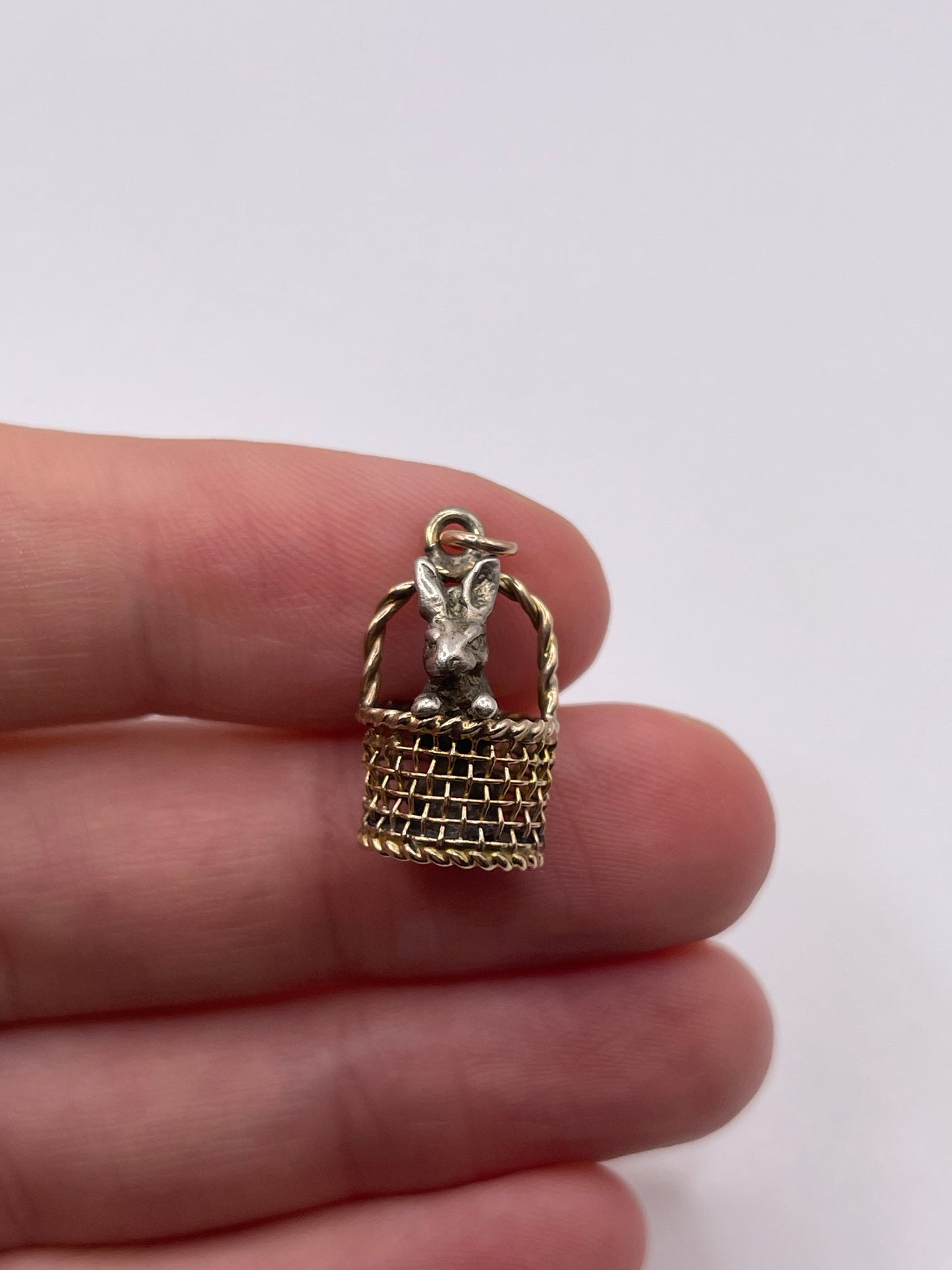 9ct gold rabbit in a basket charm