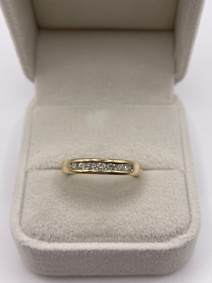 9ct gold diamond ring