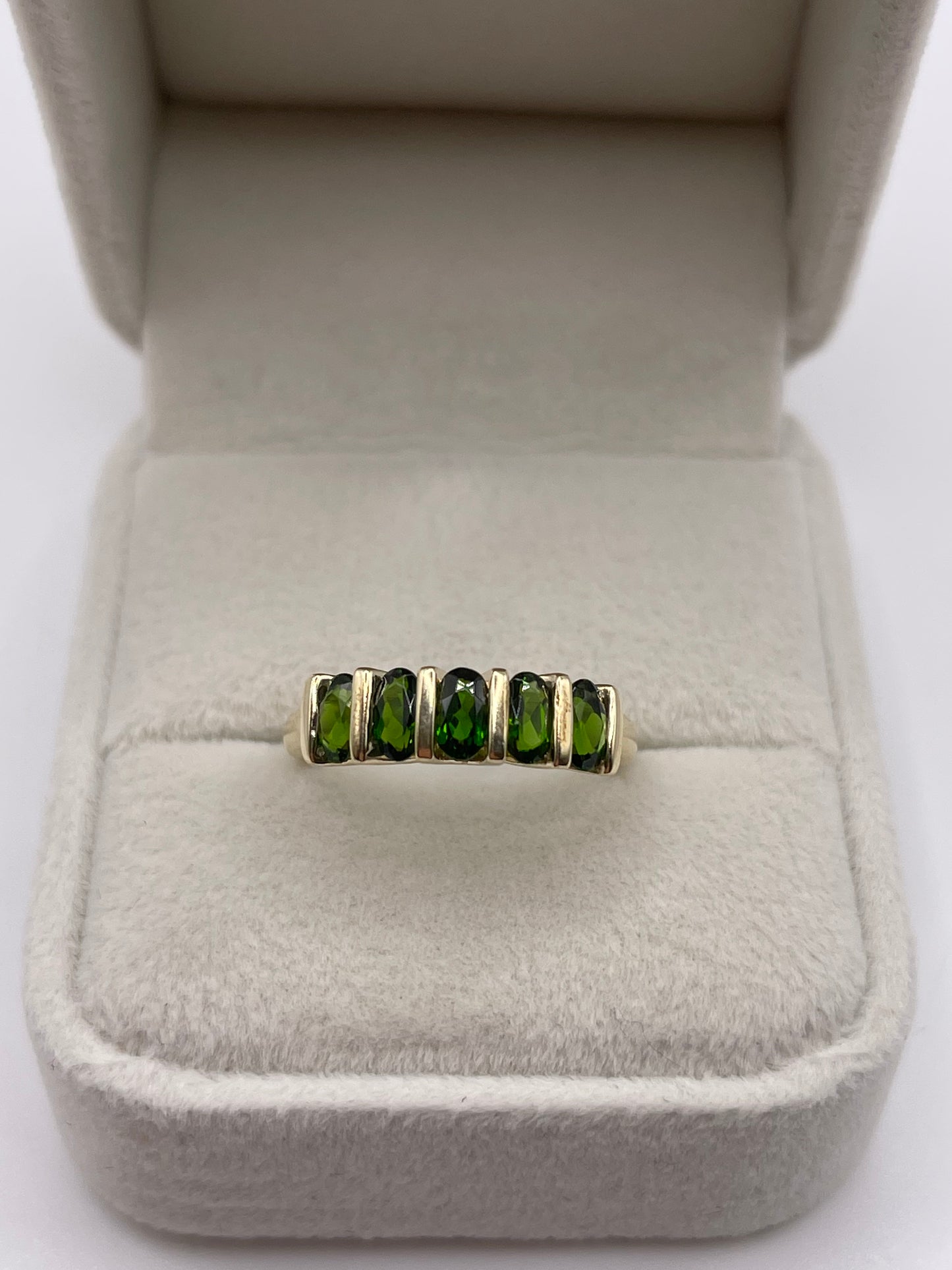 9ct gold diopside ring