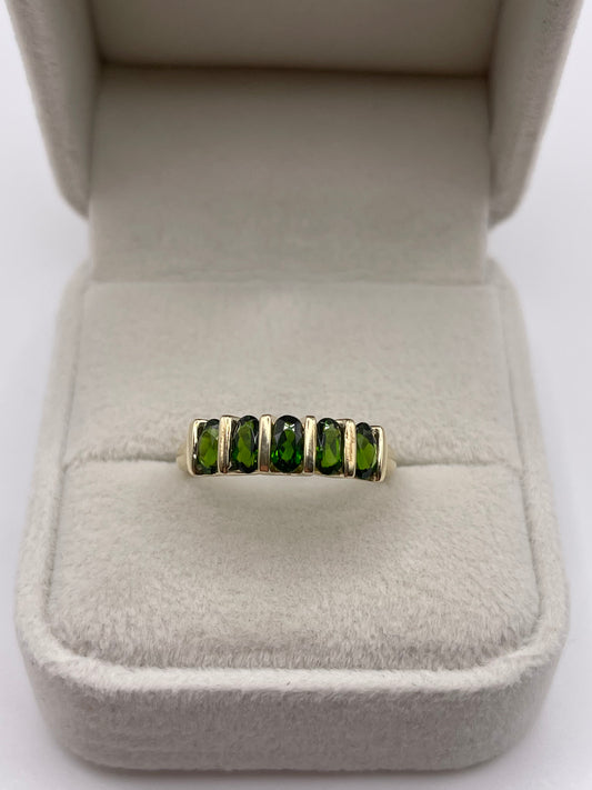 9ct gold diopside ring