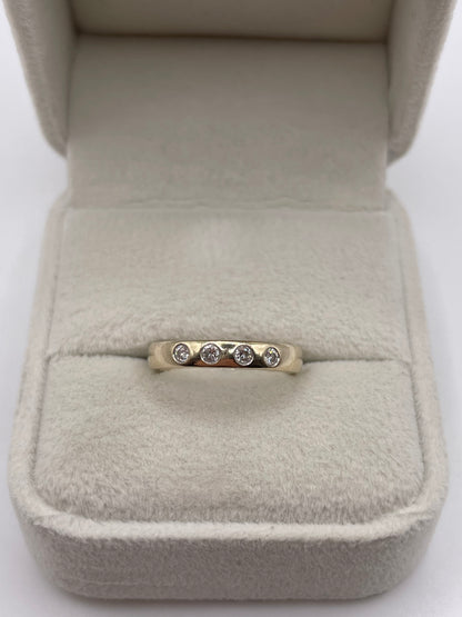 18ct white gold diamond ring