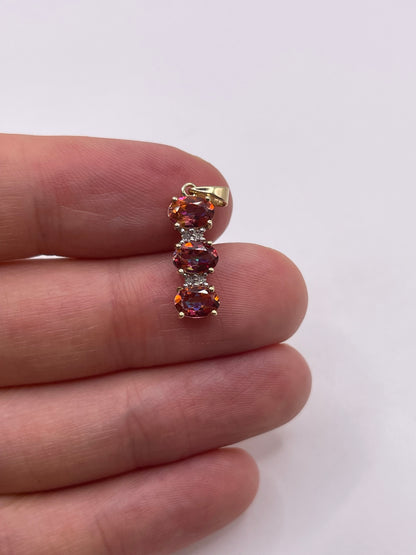 9ct gold topaz and diamond pendant