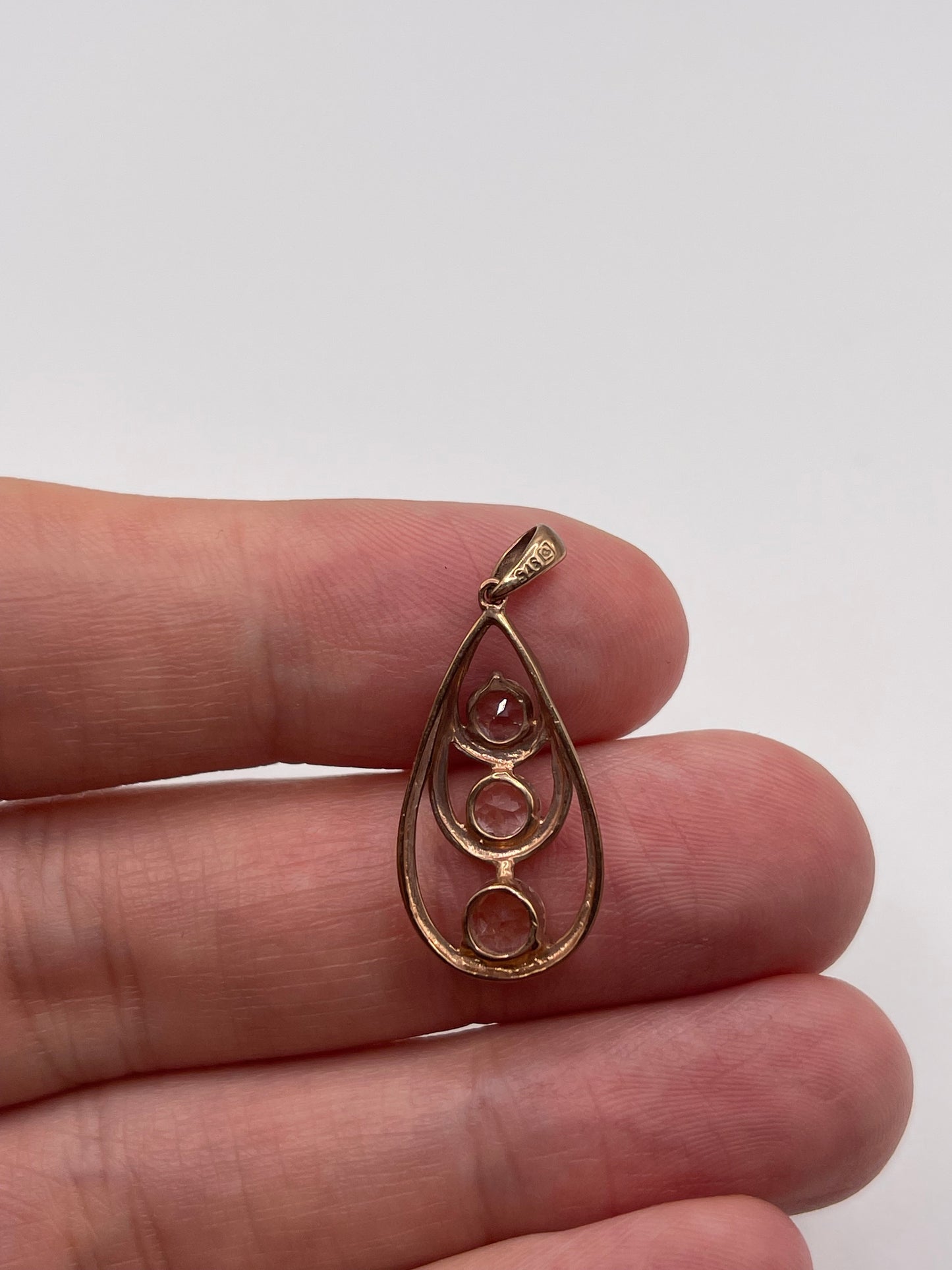 9ct rose gold pale morganite pendant
