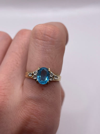9ct gold blue topaz and diamond ring