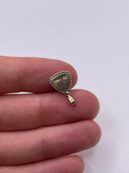 9ct gold blue John pendant