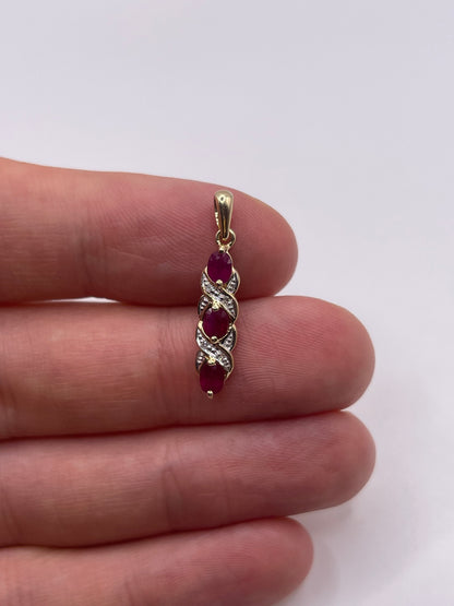 9ct gold ruby and diamond pendant