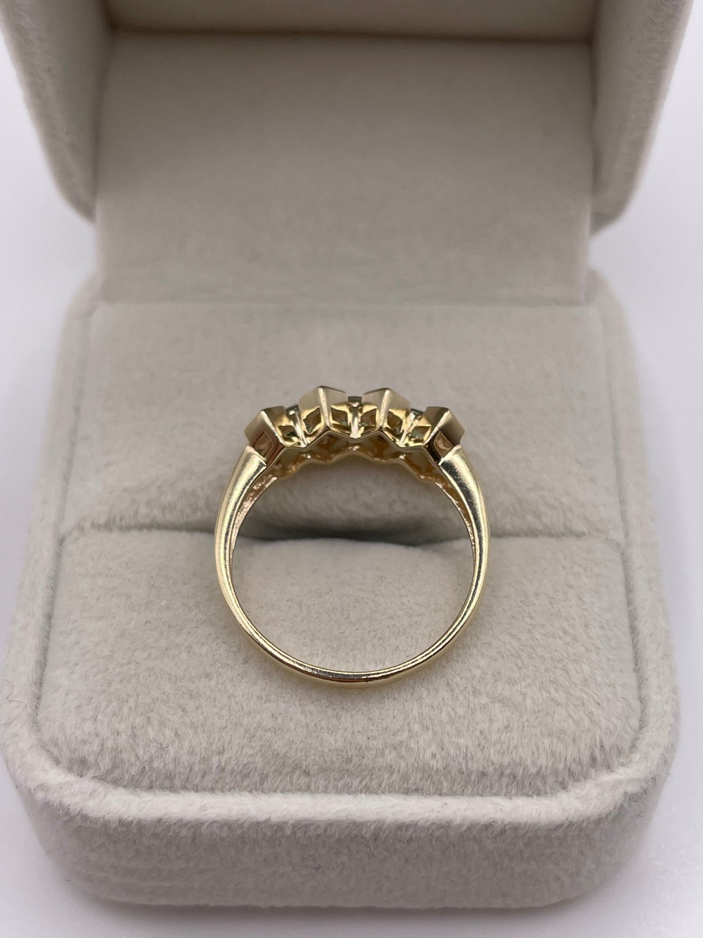 9ct gold sapphire cluster ring