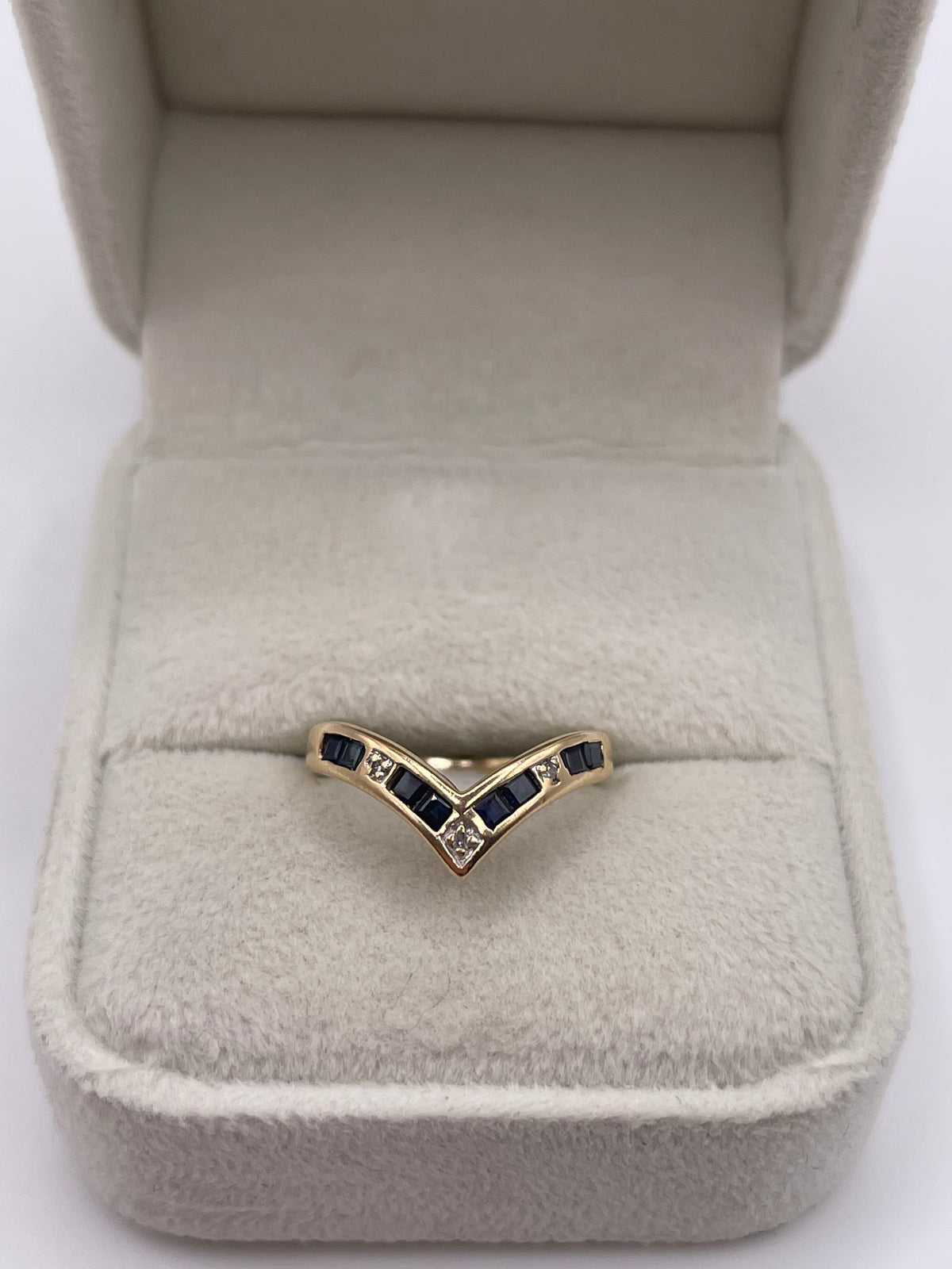 9ct gold sapphire and diamond wishbone ring
