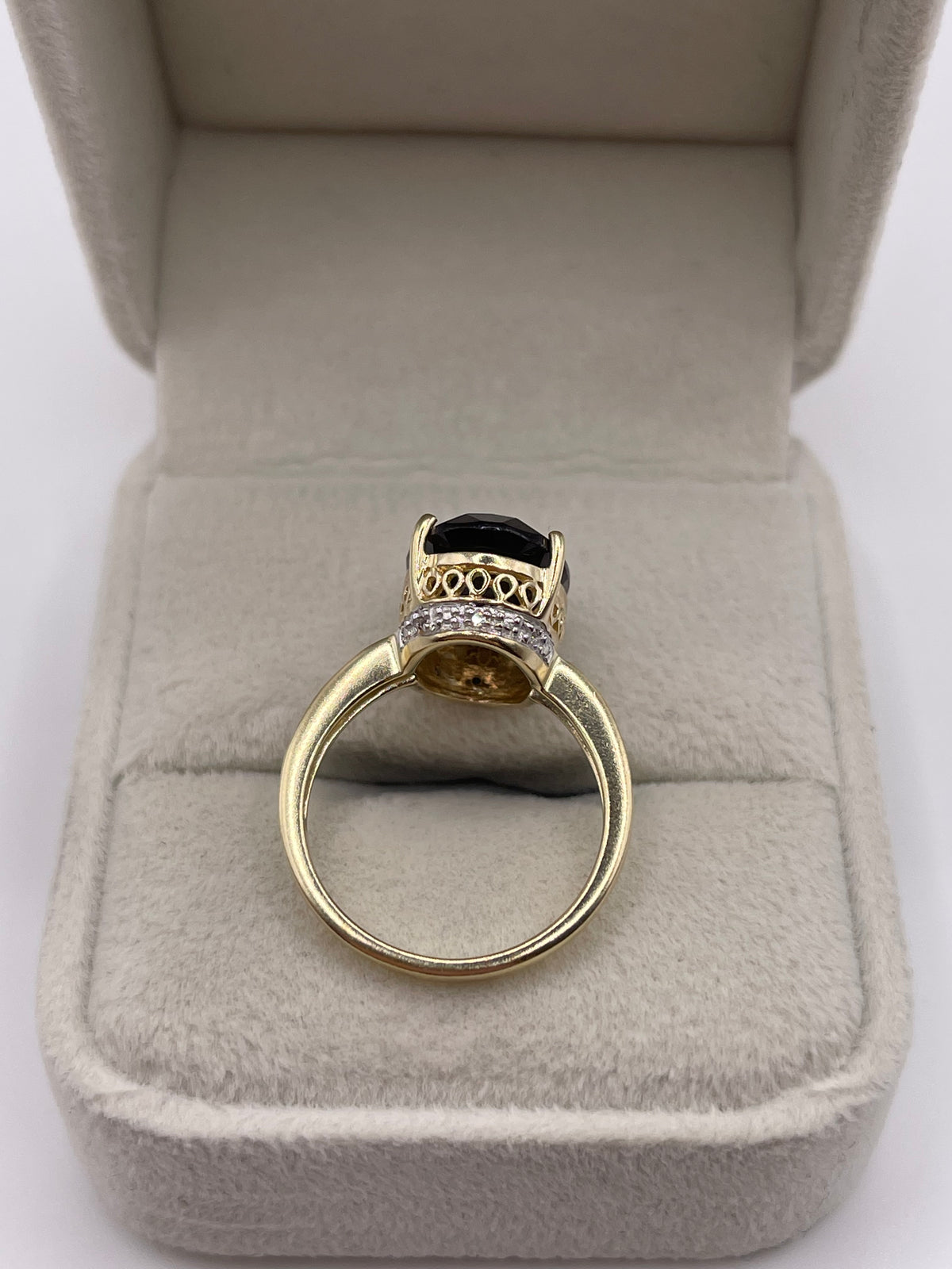 9ct gold Smokey quartz and diamond ring
