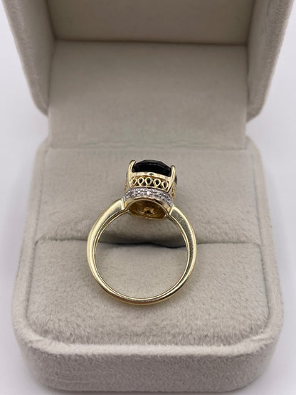 9ct gold Smokey quartz and diamond ring