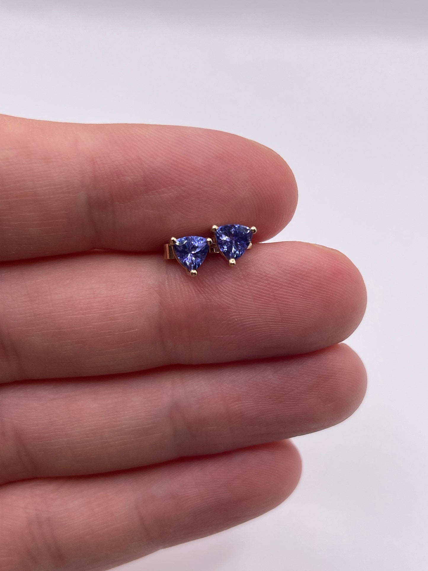9ct gold tanzanite earrings