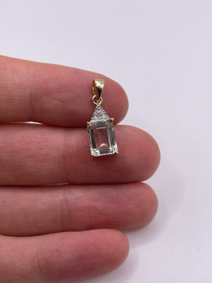 9ct gold green amethyst and diamond pendant